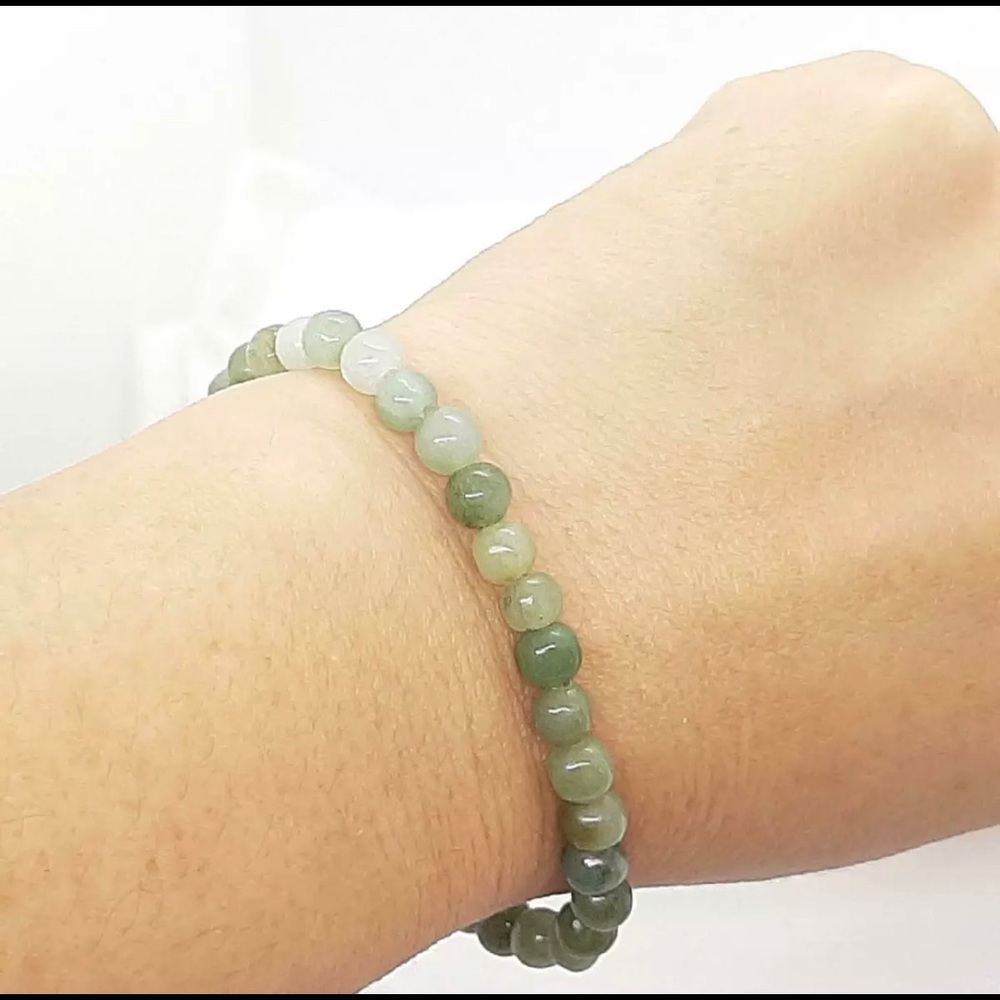 Natural 26.00ctw Untreated Burmese Jadeite 6mm Beads Stretchable Bracelet 12.3g